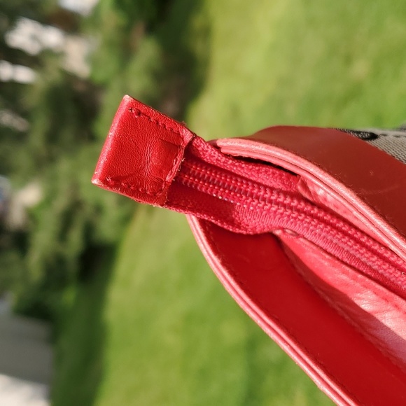 GUCCI gg Beautiful Authentic Vintage Classi Monogram Canvas Tote. - Picture 17 of 17